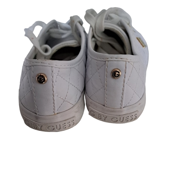 Womens G By Guess White Leather look Quilted Pattern leather sole coastal 6.5 - Picture 5 of 11